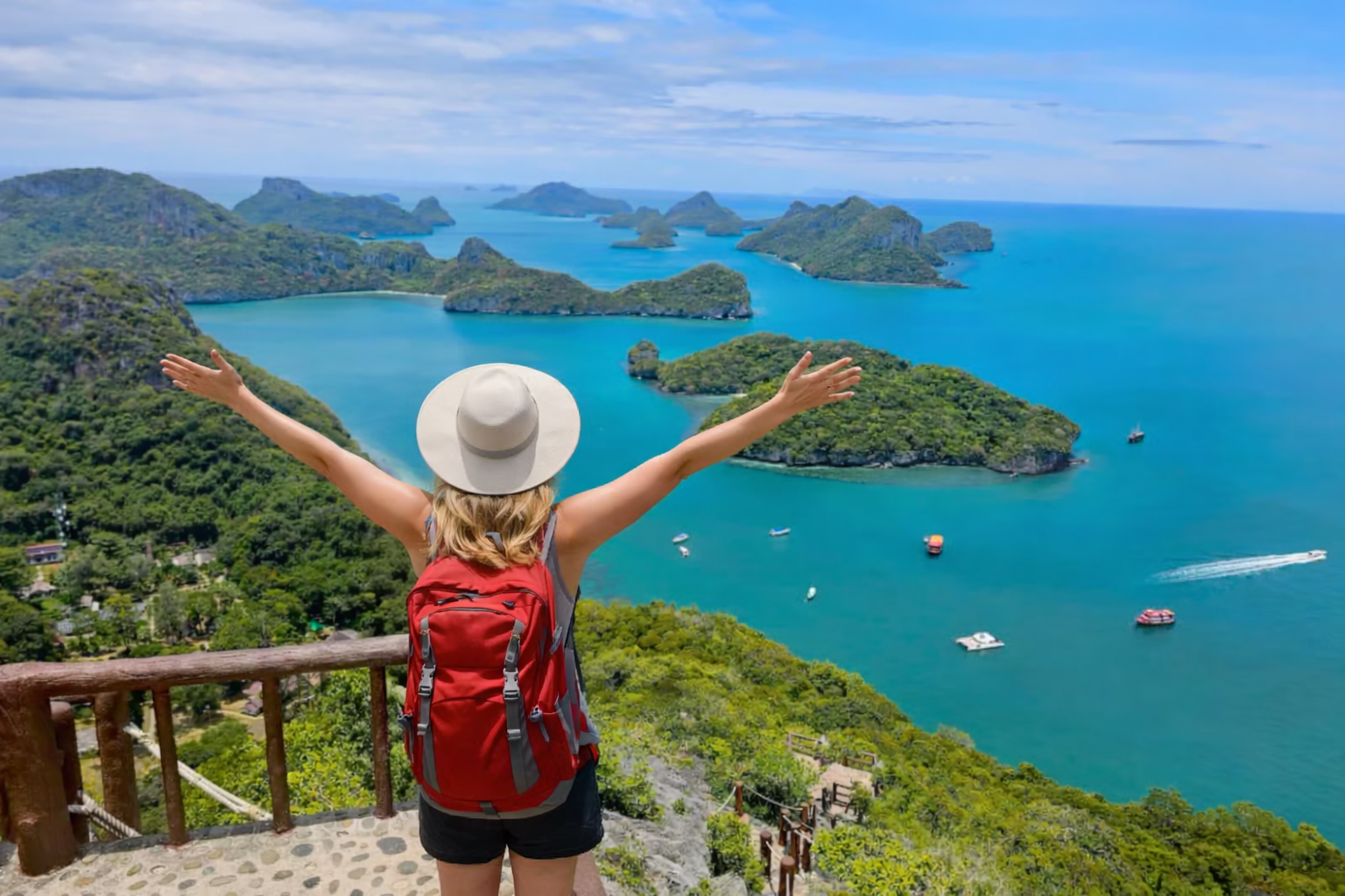 Speedboat at Ang Thong Marine Park, Koh Samui to Ang Thong speedboat tour